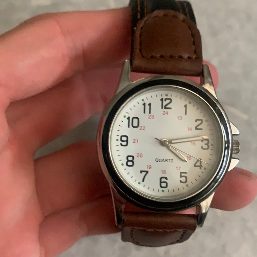 Quartz watch.